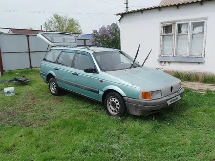 Volkswagen Passat 1993 года за 950 000 тг. в Уральск