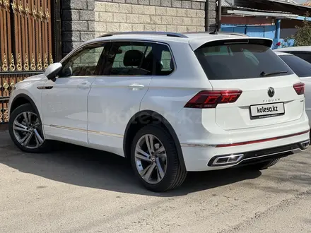 Volkswagen Tiguan 2021 года за 19 200 000 тг. в Алматы – фото 3