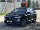 Hyundai Santa Fe 2019 годаүшін11 600 000 тг. в Астана