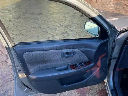 Toyota Camry 2000 года за 3 000 000 тг. в Актау