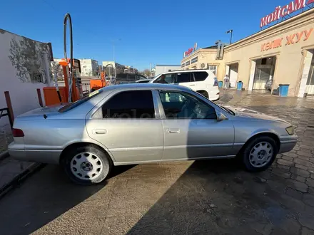 Toyota Camry 2000 года за 3 000 000 тг. в Актау – фото 9