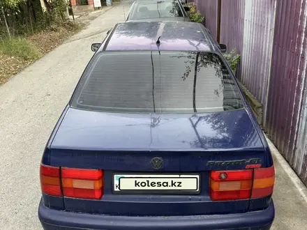 Volkswagen Passat 1994 года за 1 450 000 тг. в Шымкент – фото 2