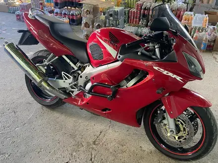 Honda  CBR 600F 2003 года за 2 500 000 тг. в Алматы – фото 4