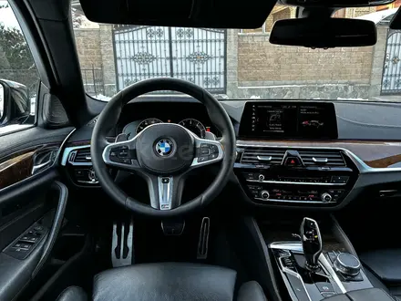 BMW 540 2017 года за 21 000 000 тг. в Алматы – фото 10