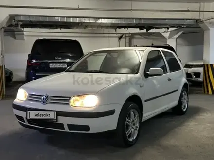 Volkswagen Golf 2003 года за 3 000 000 тг. в Астана