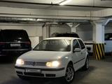 Volkswagen Golf 2003 годаүшін3 000 000 тг. в Астана – фото 4