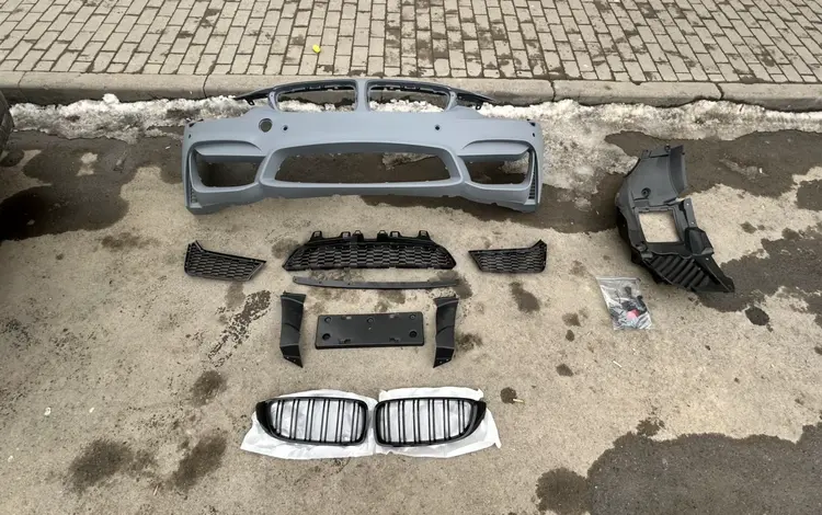 Бампер передний на БМВ М4 М3 Ф32 Ф36 М лук за 50 000 тг. в Алматы
