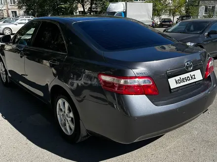 Toyota Camry 2010 года за 6 350 000 тг. в Актобе – фото 3