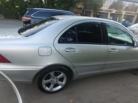 Mercedes-Benz C 200 2001 года за 2 500 000 тг. в Узынагаш – фото 5