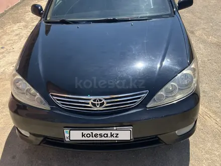 Toyota Camry 2005 года за 5 250 000 тг. в Актау – фото 5