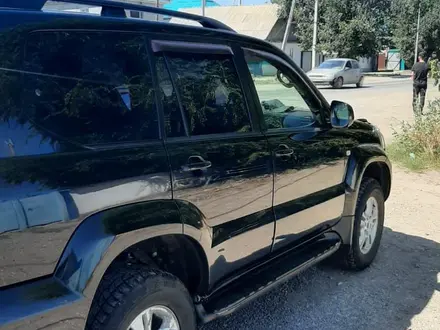Toyota Land Cruiser Prado 2006 года за 12 000 000 тг. в Актобе – фото 2