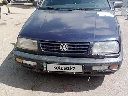 Volkswagen Vento 1994 года за 1 000 000 тг. в Астана