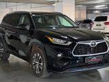 Toyota Highlander 2022 годаүшін26 700 000 тг. в Астана