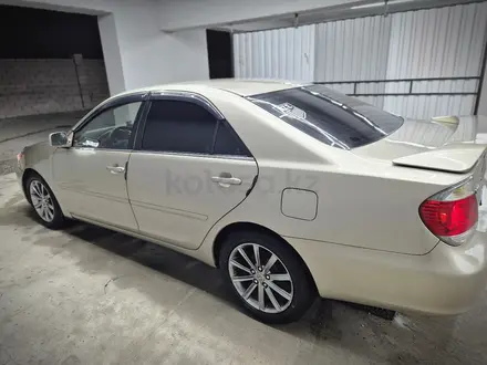 Toyota Camry 2005 года за 5 950 000 тг. в Балхаш – фото 11