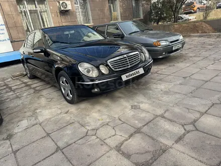 Mercedes-Benz E 240 2003 года за 5 200 000 тг. в Шымкент – фото 6