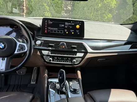 BMW 530 2023 года за 30 500 000 тг. в Алматы – фото 19