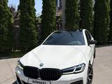 BMW 530 2023 года за 30 500 000 тг. в Алматы – фото 2
