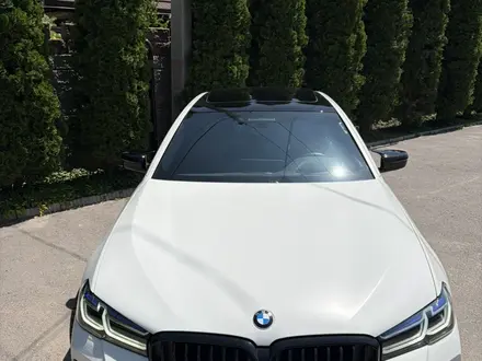 BMW 530 2023 года за 30 500 000 тг. в Алматы – фото 3