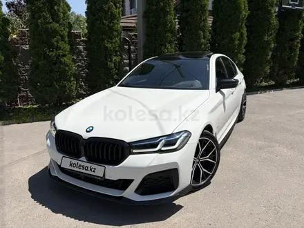 BMW 530 2023 года за 30 500 000 тг. в Алматы – фото 36