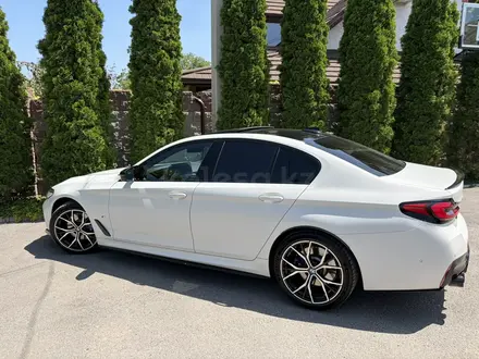 BMW 530 2023 года за 30 500 000 тг. в Алматы – фото 7