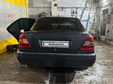 Mercedes-Benz C 220 1994 годаүшін1 300 000 тг. в Астана – фото 4