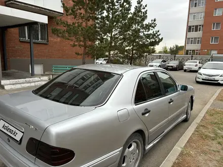 Mercedes-Benz E 200 1997 года за 2 200 000 тг. в Костанай – фото 5