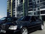 Mercedes-Benz E 320 1994 года за 2 300 000 тг. в Астана – фото 3