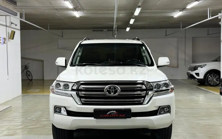 Toyota Land Cruiser 2017 годаfor34 000 000 тг. в Астана