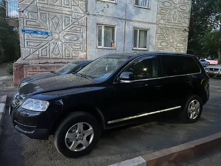 Volkswagen Touareg 2003 года за 4 200 000 тг. в Жезказган – фото 11