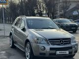 Mercedes-Benz ML 63 AMG 2006 годаfor13 500 000 тг. в Алматы