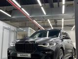 BMW X7 2022 года за 62 500 000 тг. в Астана