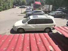 Kia Carnival, 2001