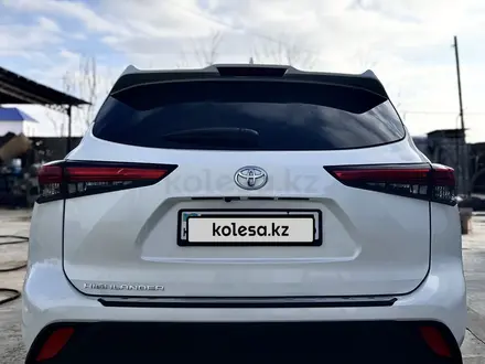 Toyota Highlander 2021 года за 19 000 000 тг. в Атырау – фото 3