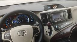 Toyota Sienna 2011 года за 7 800 000 тг. в Астана