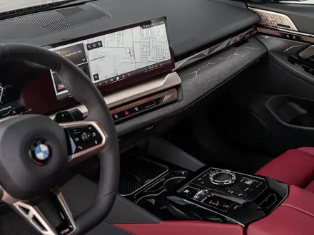 BMW 530 XDrive 2026 года за 59 080 868 тг. в Астана – фото 6