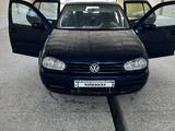 Volkswagen Golf 1999 года за 1 800 000 тг. в Турара Рыскулова – фото 2