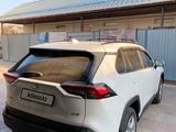 Toyota RAV4 2020 года за 15 200 000 тг. в Алматы – фото 5