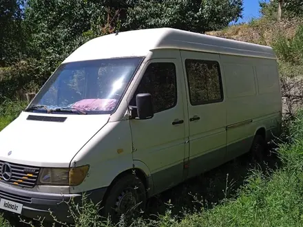 Mercedes-Benz Sprinter 1998 года за 4 500 000 тг. в Талдыкорган