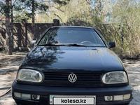 Volkswagen Golf 1995 года за 1 950 000 тг. в Астана
