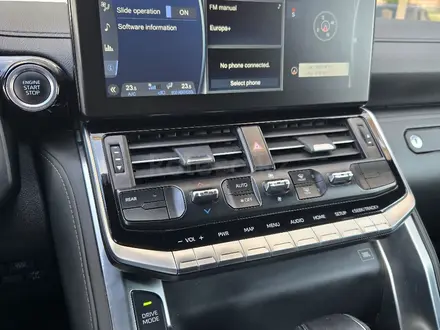 Toyota Land Cruiser 2021 года за 40 000 000 тг. в Астана – фото 10