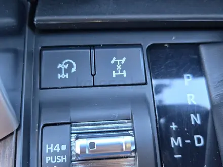 Toyota Land Cruiser 2021 года за 40 000 000 тг. в Астана – фото 16