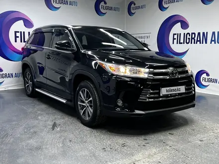 Toyota Highlander 2019 года за 19 795 000 тг. в Астана – фото 3