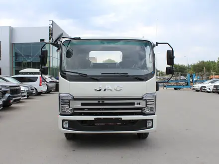 JAC  JAC N90 бортовой автомобиль (техборт) 2026 года за 17 600 000 тг. в Актобе – фото 3