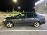 Skoda Octavia 2011 года за 3 500 000 тг. в Актобе – фото 2