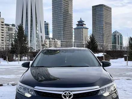 Toyota Camry 2017 года за 13 000 000 тг. в Астана