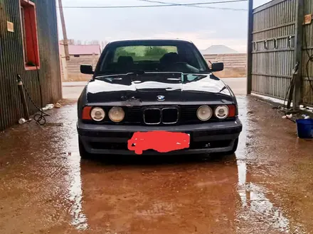 BMW 525 1992 года за 1 100 000 тг. в Шаян – фото 2