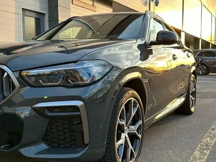 BMW X6 2022 года за 48 000 000 тг. в Алматы – фото 19
