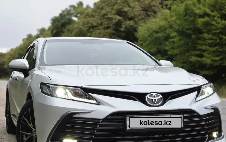 Toyota Camry 2022 годаүшін16 300 000 тг. в Уральск