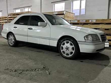 Mercedes-Benz C 180 1994 года за 2 150 000 тг. в Астана – фото 3