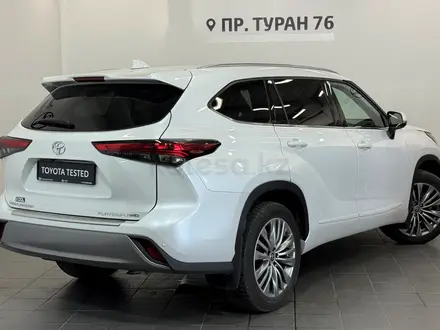 Toyota Highlander Luxe 2022 года за 25 800 000 тг. в Астана – фото 19